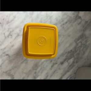 Yellow Tupperware Pickle Keeper